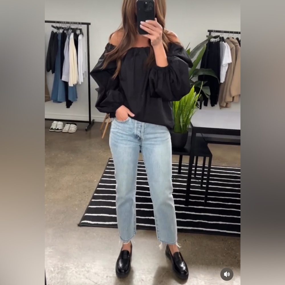 Super Cute Off the Shoulder Poplin Shirt